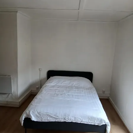 Maison Jardin Aeroport Σπίτι διακοπών *