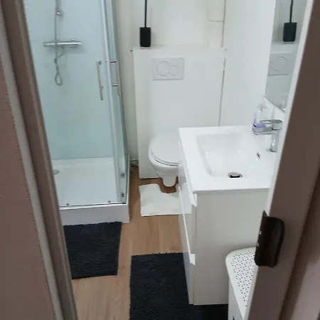 Casa vacanze Maison Jardin Aéroport *